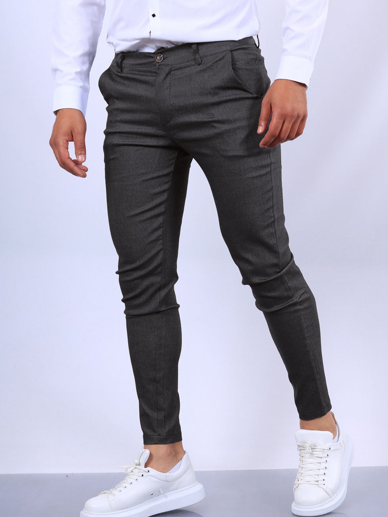 COMFORTABELE SLIM-FIT PANTS