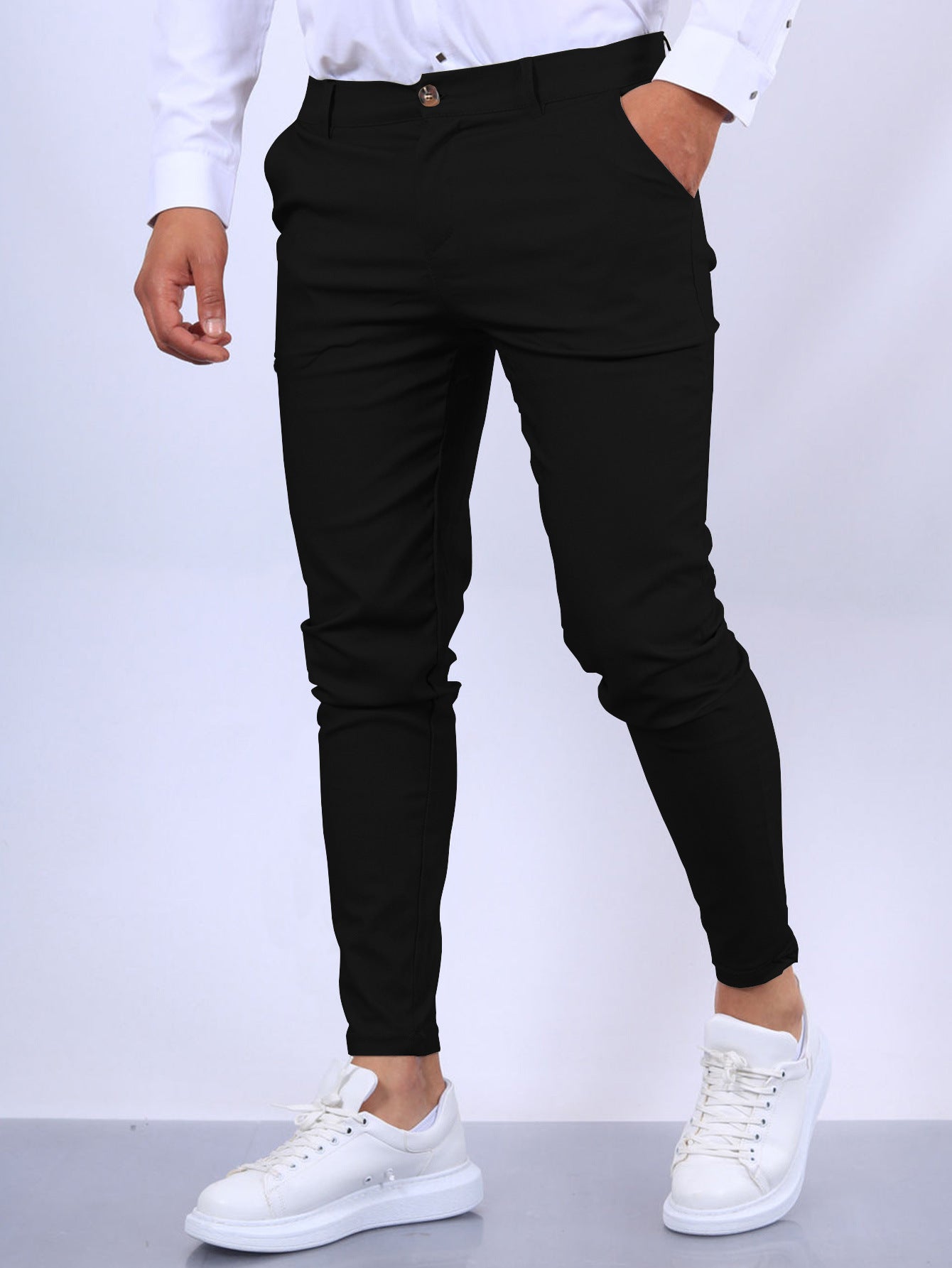 COMFORTABELE SLIM-FIT PANTS